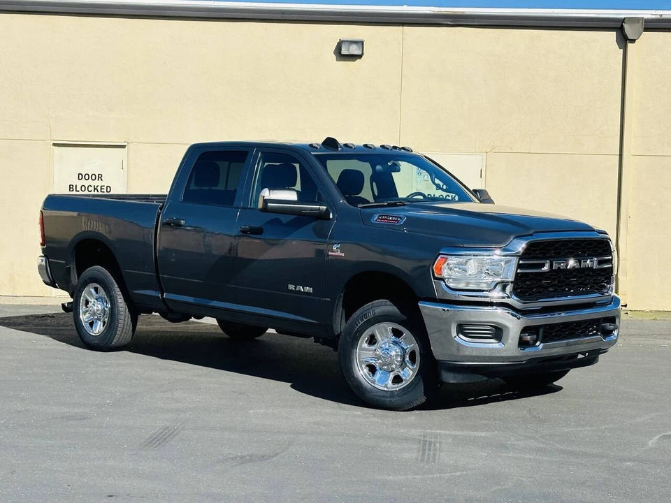 2022 Ram 2500 - Image 2 of 21
