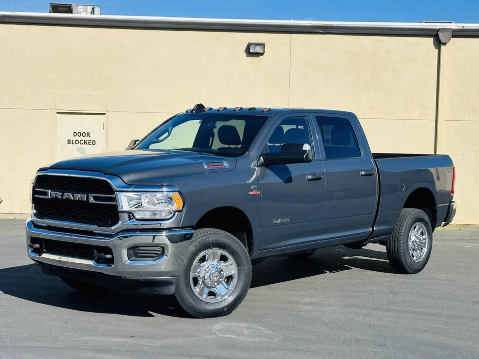 2022 Ram 2500 - Image 4 of 21