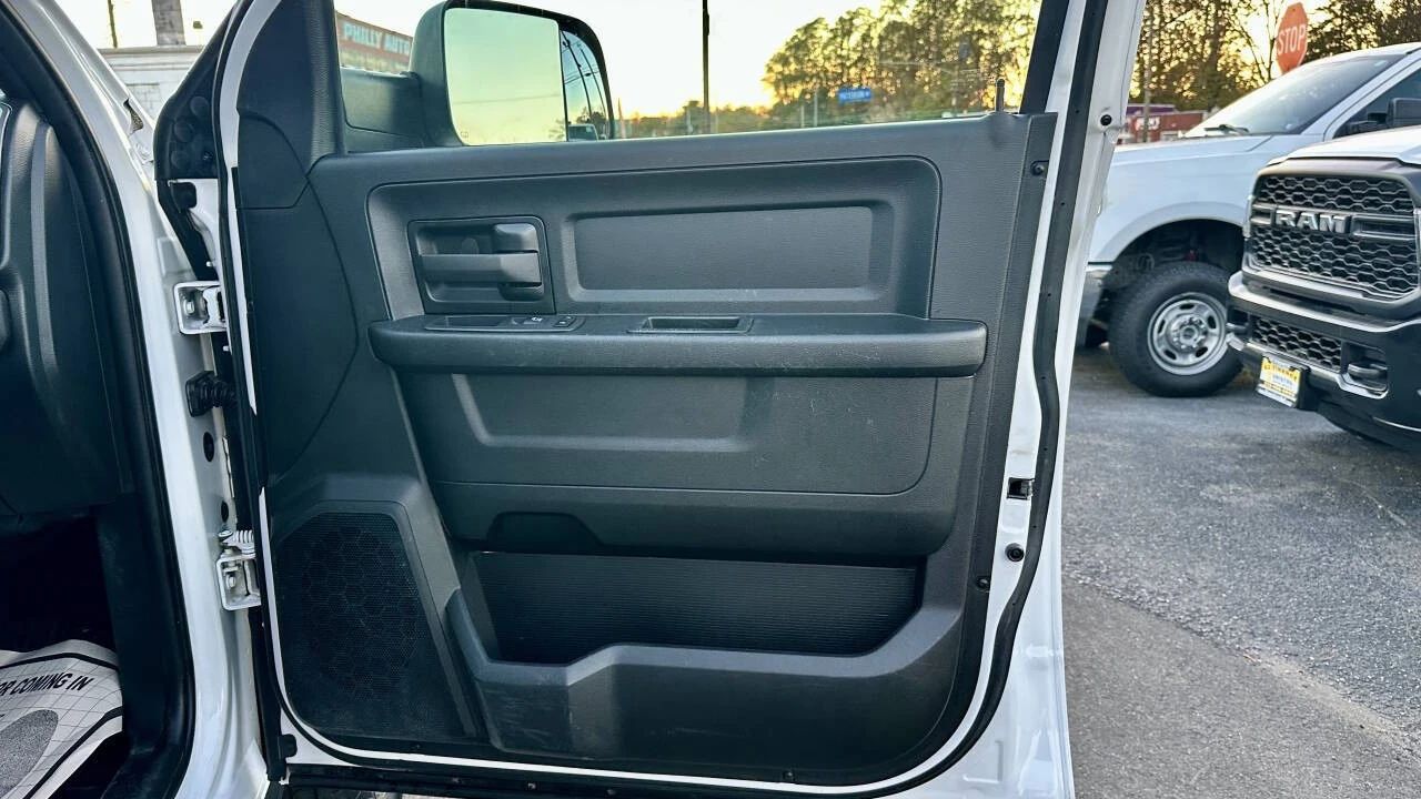 2022 Ram 2500 - Image 18 of 31