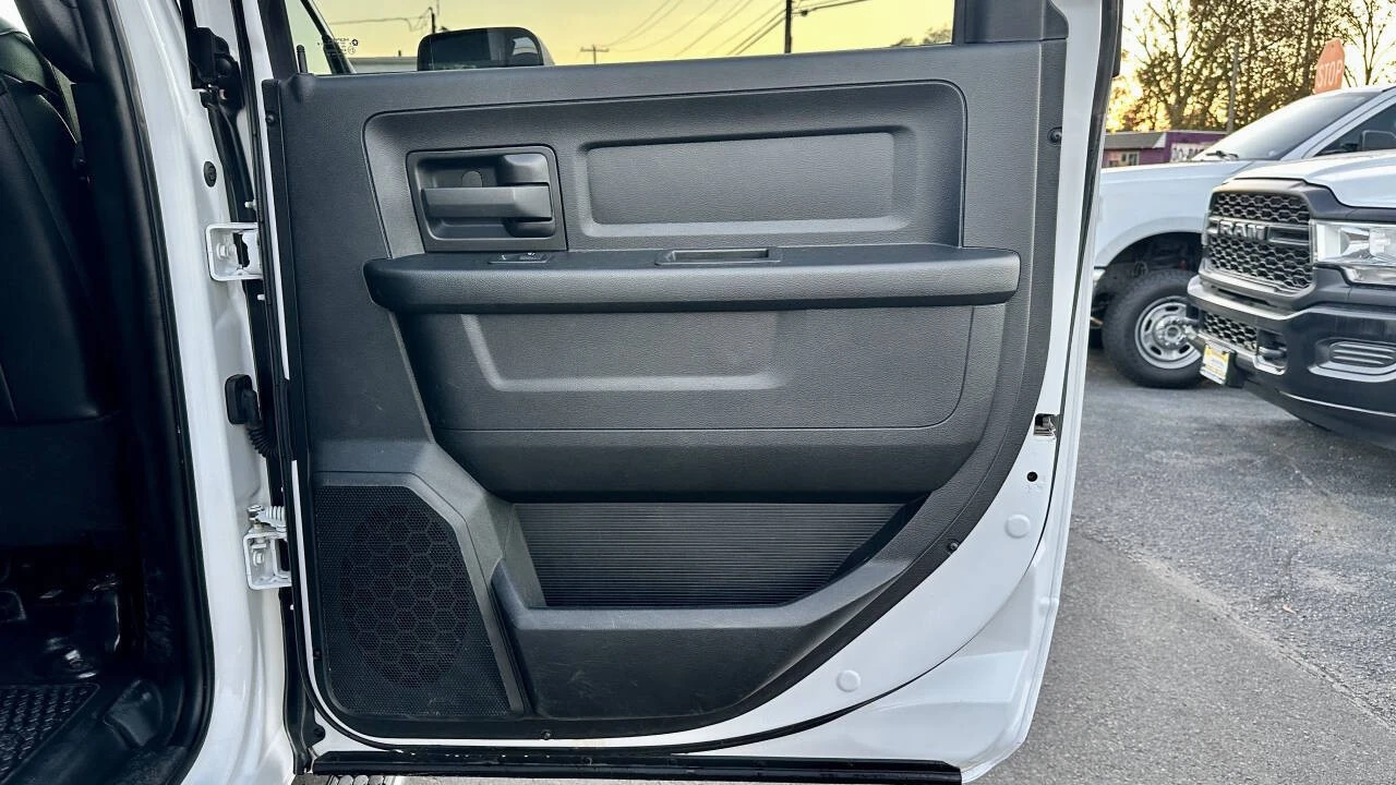2022 Ram 2500 - Image 16 of 31