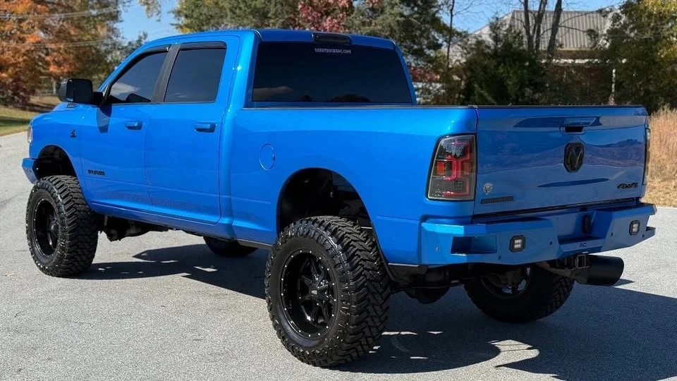 2022 Ram 2500 - Image 4 of 18
