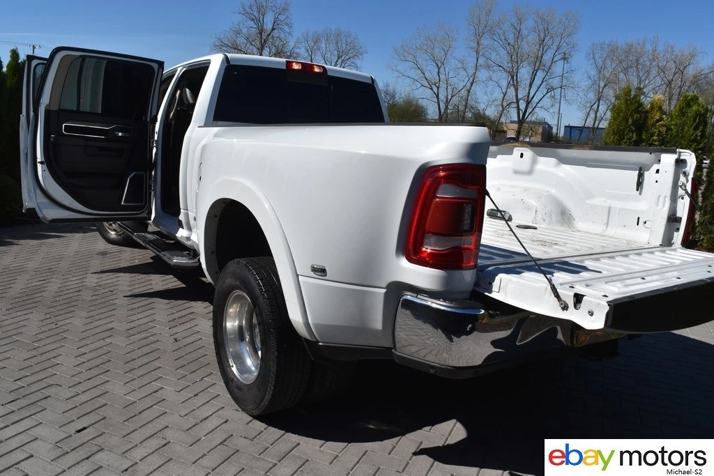 2022 Ram 3500 - Image 19 of 24