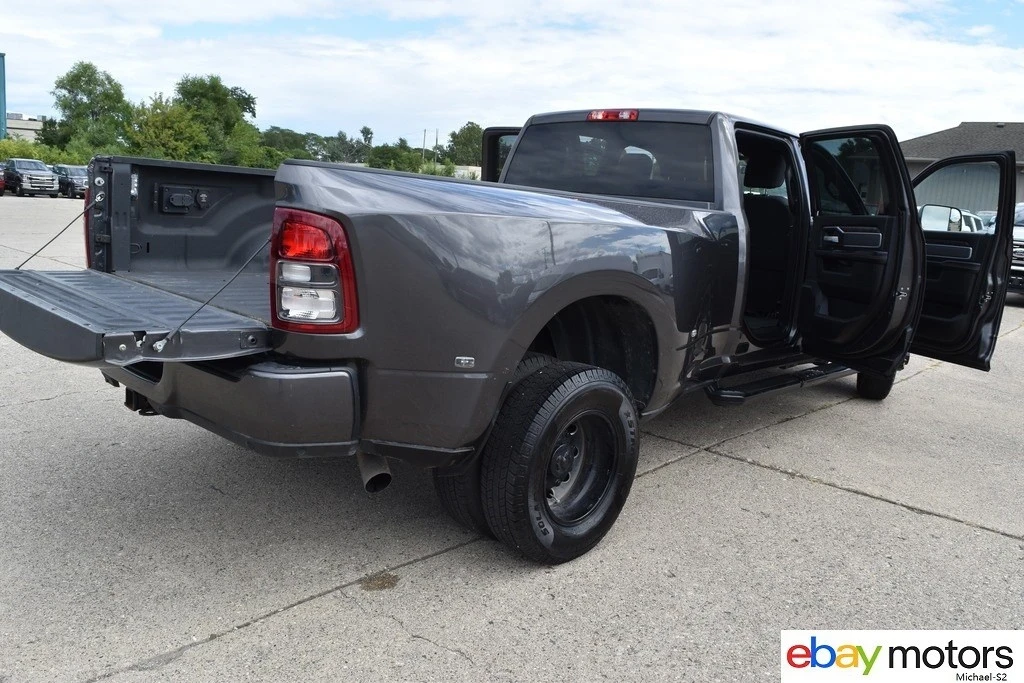 2022 Ram 3500 - Image 19 of 21