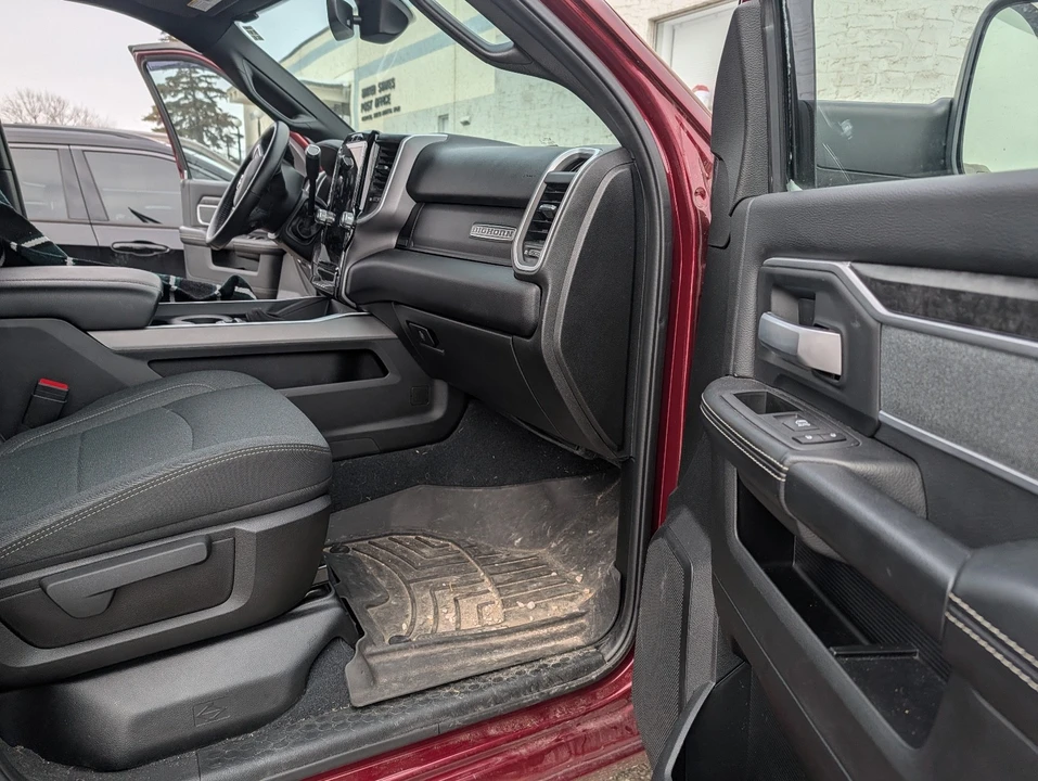 2022 Ram 3500 - Image 12 of 21