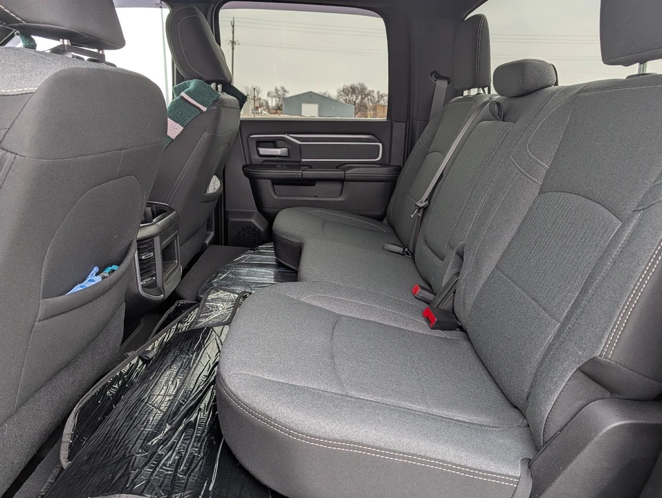 2022 Ram 3500 - Image 17 of 21