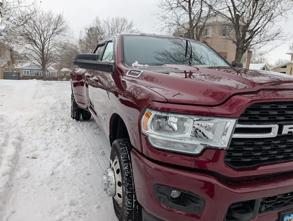 2022 Ram 3500 - Image 7 of 21