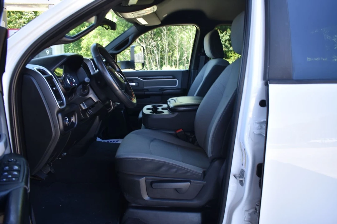2022 Ram 3500 - Image 10 of 22