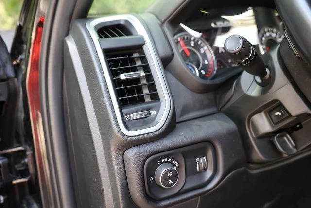 2022 Ram 3500 - Image 12 of 31