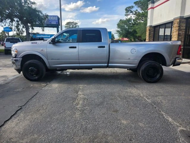 2022 Ram 3500 - Image 9 of 31