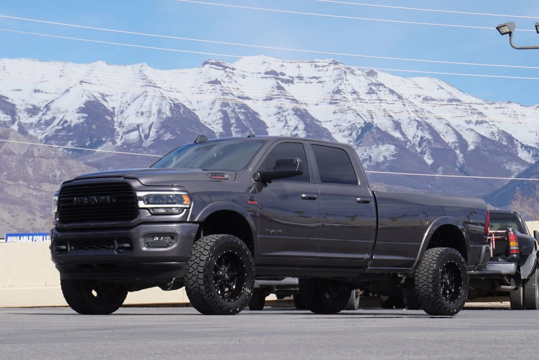2022 Ram 3500 - Image 3 of 12