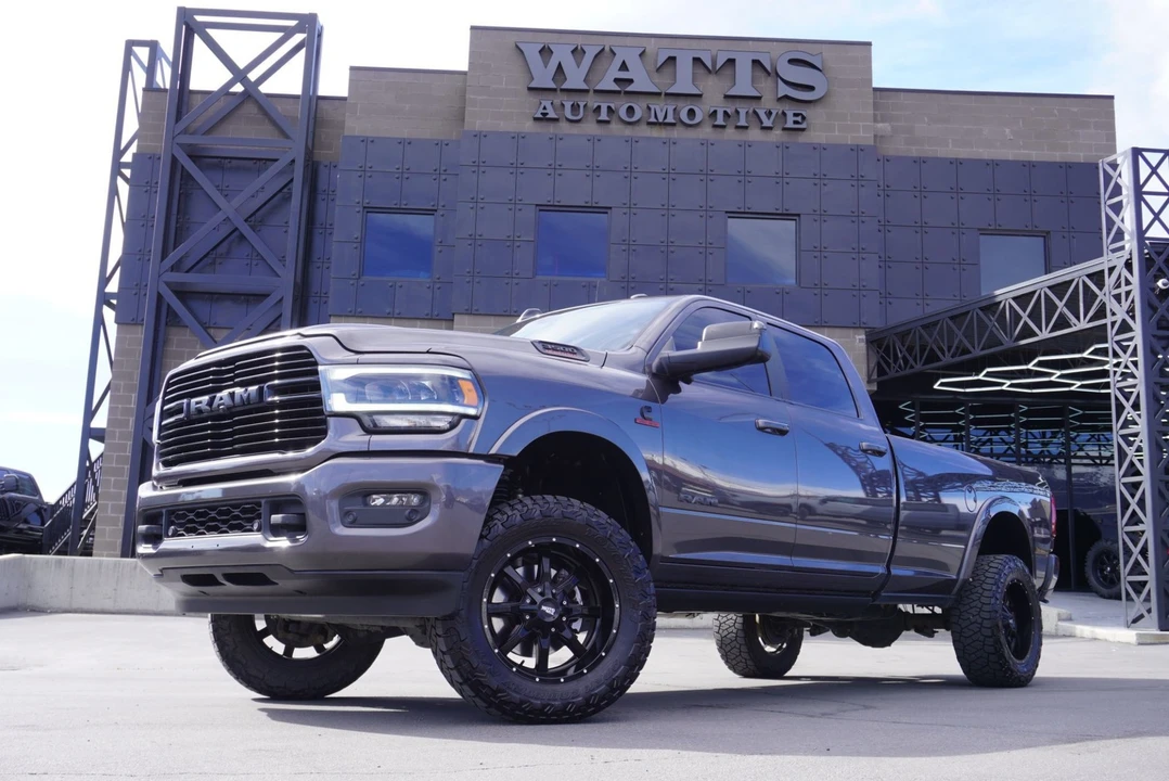 2022 Ram 3500 - Image 4 of 12