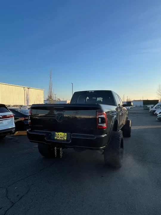 2022 Ram 3500 - Image 6 of 9