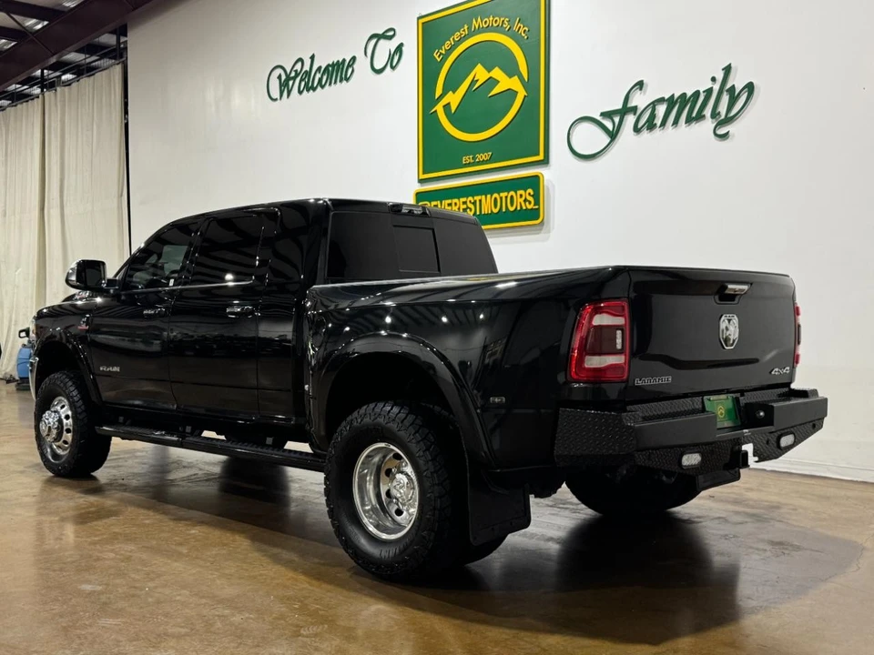 2022 Ram 3500 - Image 6 of 31