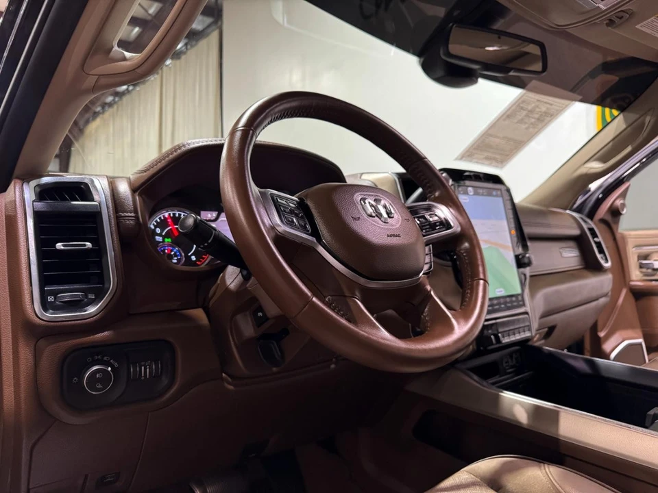 2022 Ram 3500 - Image 10 of 31