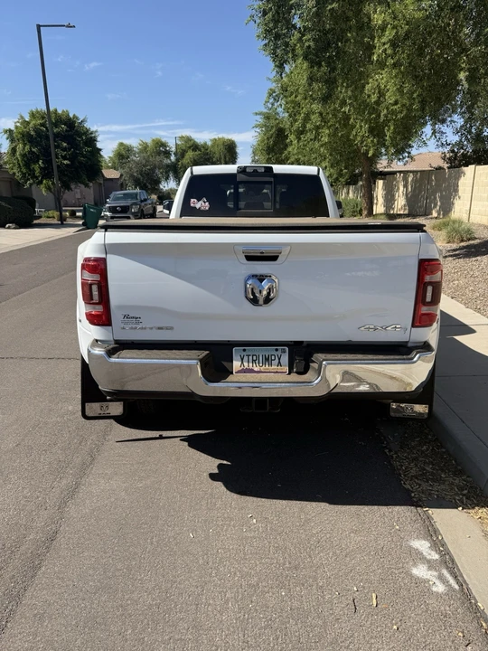 2022 Ram 3500 - Image 4 of 11