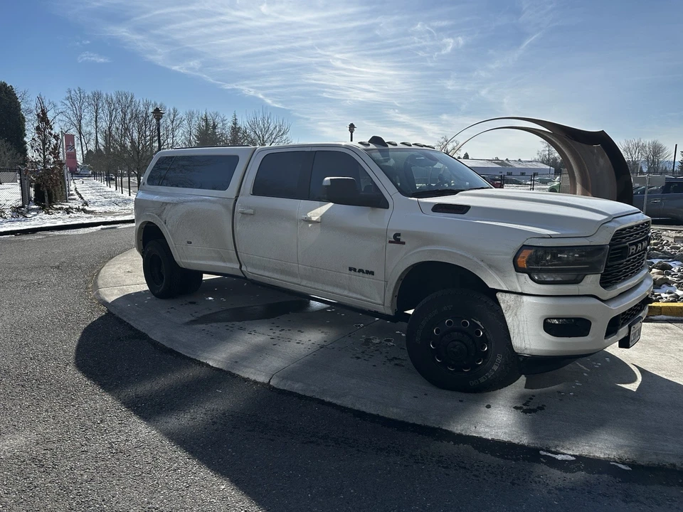 2022 Ram 3500 - Image 3 of 5