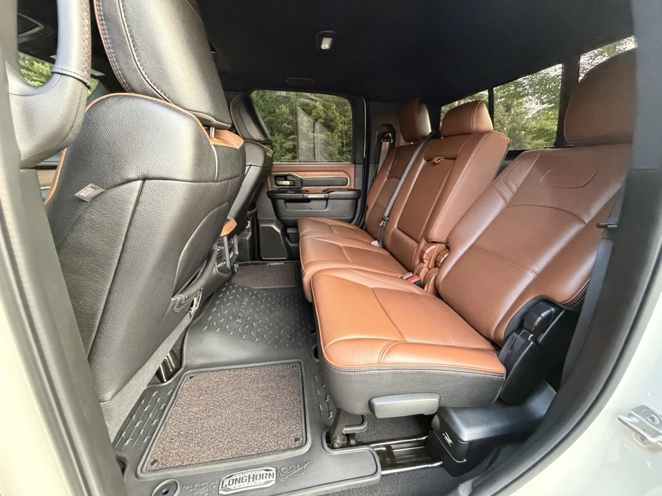 2022 Ram 3500 - Image 12 of 20