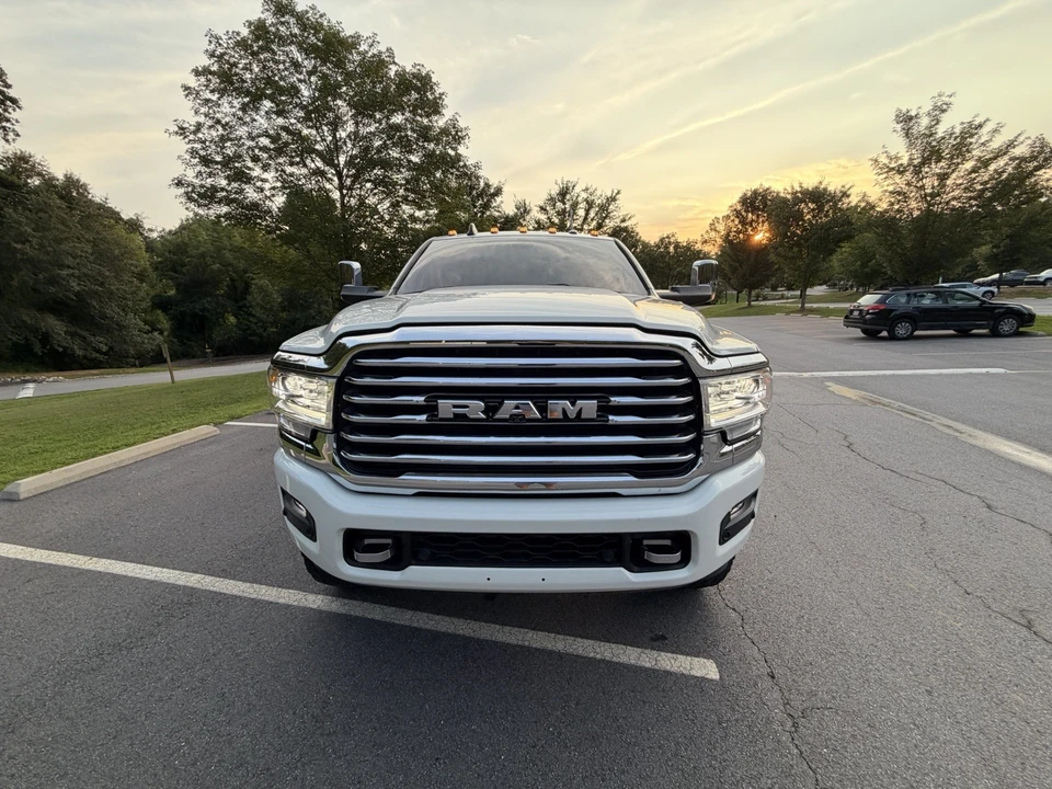2022 Ram 3500 - Image 18 of 20
