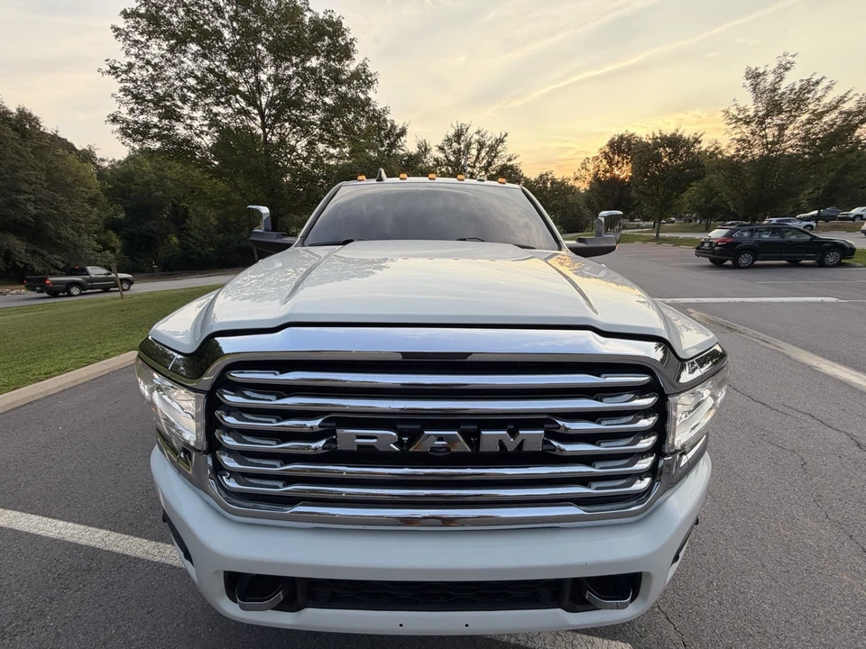 2022 Ram 3500 - Image 19 of 20