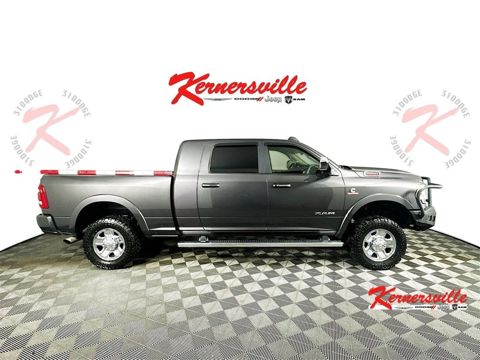 2022 Ram 3500 - Image 8 of 12