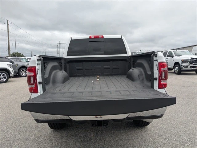 2022 Ram 3500 - Image 6 of 12