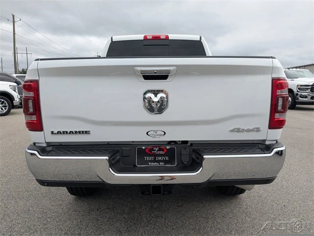 2022 Ram 3500 - Image 5 of 12