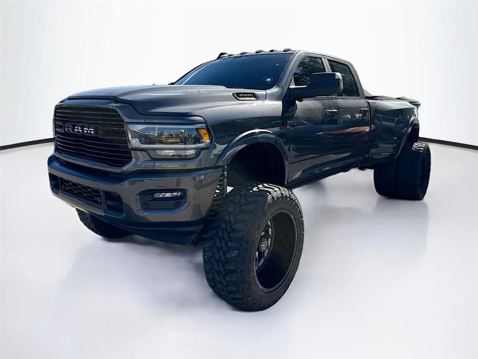 2022 Ram 3500 - Image 3 of 14