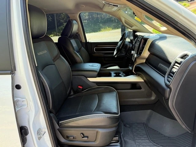 2022 Ram 3500 - Image 18 of 31