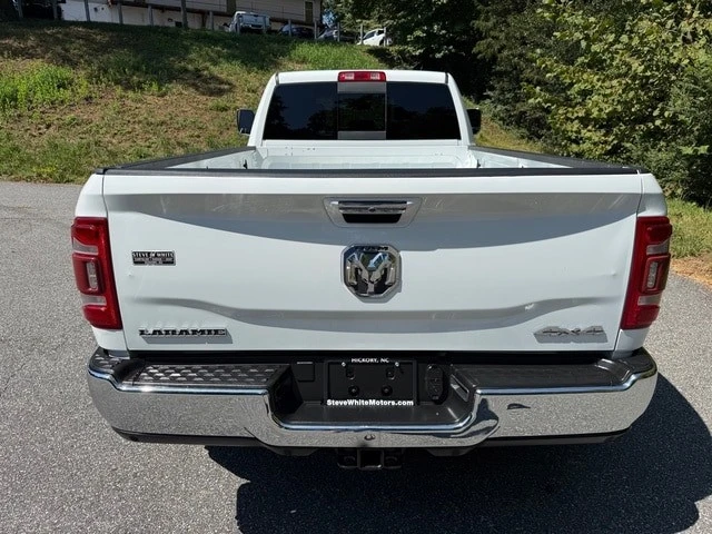 2022 Ram 3500 - Image 7 of 31
