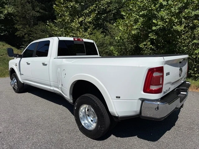 2022 Ram 3500 - Image 10 of 31