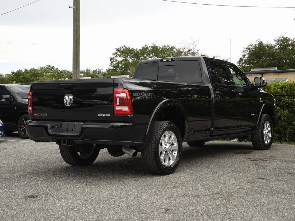 2022 Ram 3500 - Image 6 of 17