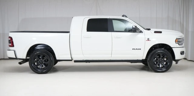 2022 Ram 3500 - Image 9 of 21