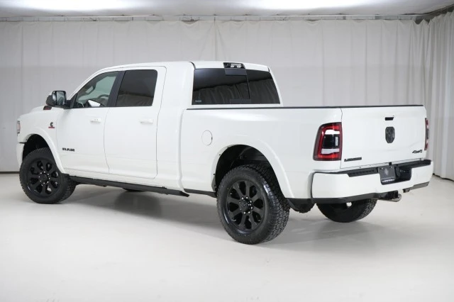 2022 Ram 3500 - Image 16 of 21