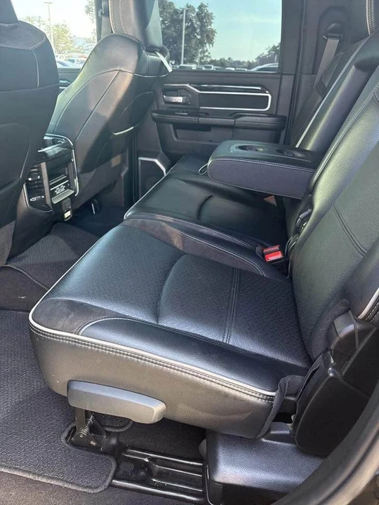 2022 Ram 3500 - Image 6 of 10