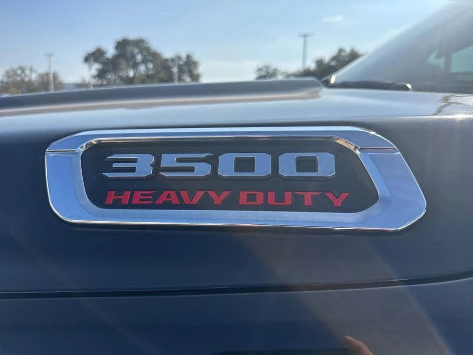 2022 Ram 3500 - Image 9 of 10