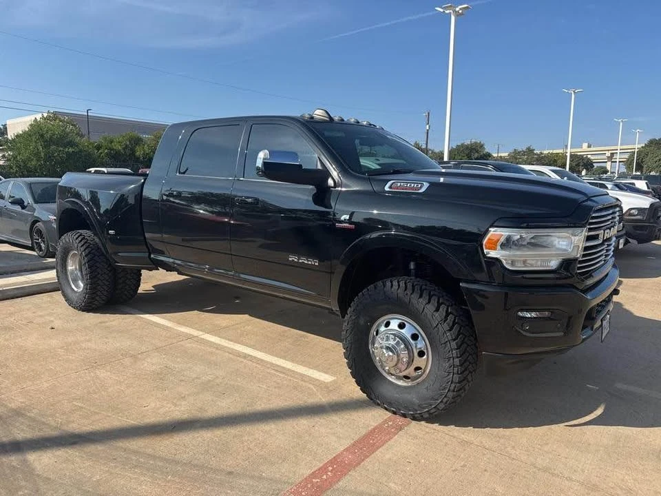2022 Ram 3500 - Image 3 of 10