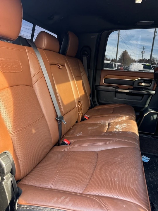 2022 Ram 3500 - Image 10 of 12