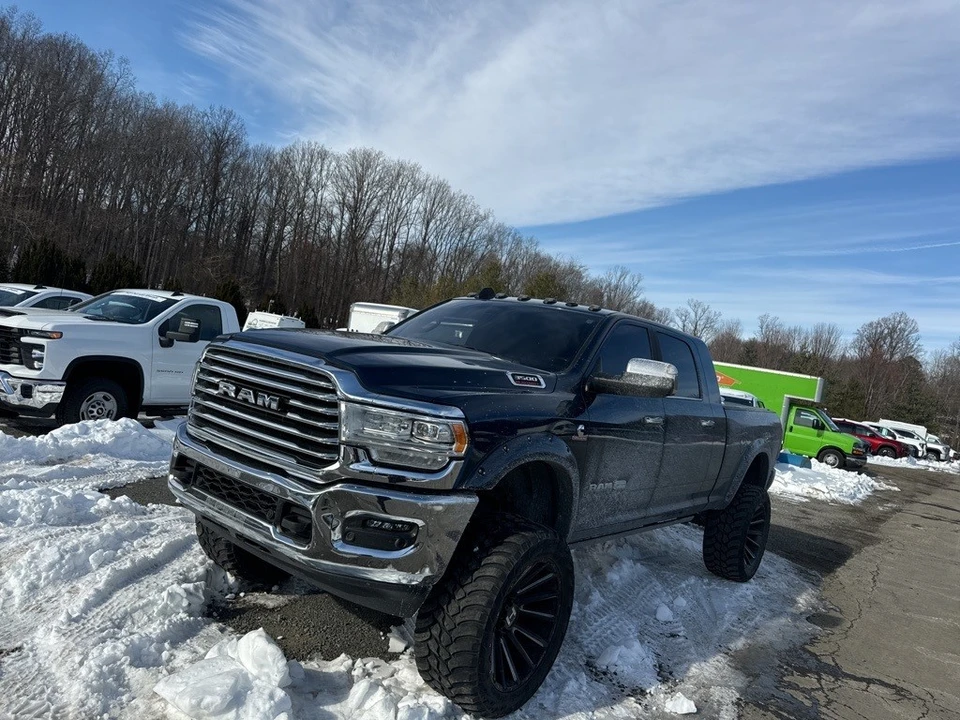 2022 Ram 3500 - Image 3 of 12