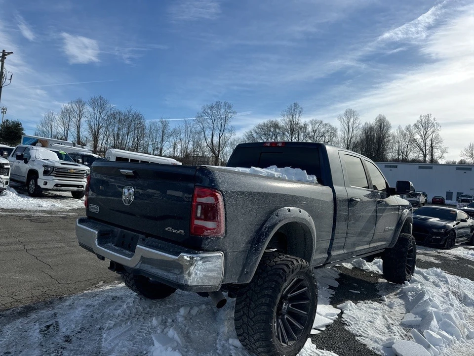 2022 Ram 3500 - Image 7 of 12