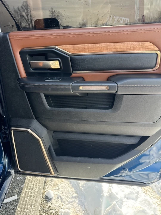 2022 Ram 3500 - Image 9 of 12