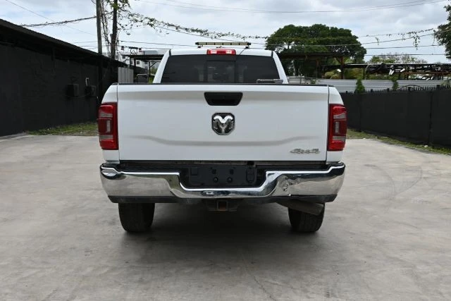 2022 Ram 3500 - Image 4 of 20