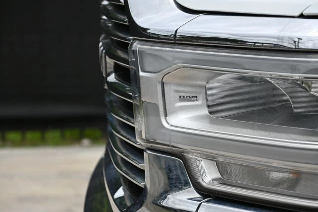 2022 Ram 3500 - Image 9 of 20