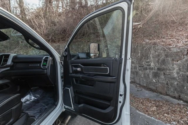 2022 Ram 3500 - Image 27 of 30