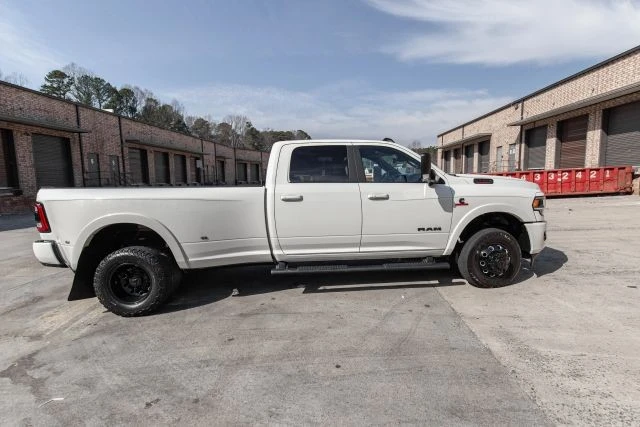 2022 Ram 3500 - Image 14 of 30