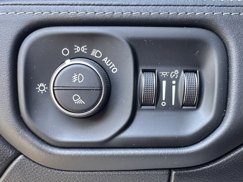 2022 Ram 3500 - Image 18 of 21