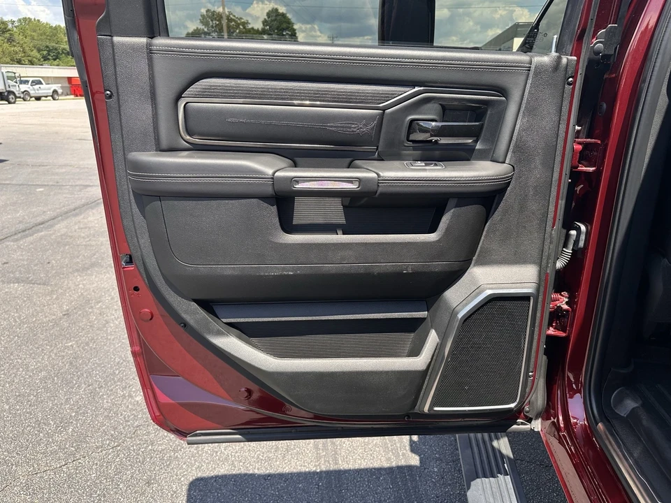 2022 Ram 3500 - Image 11 of 12