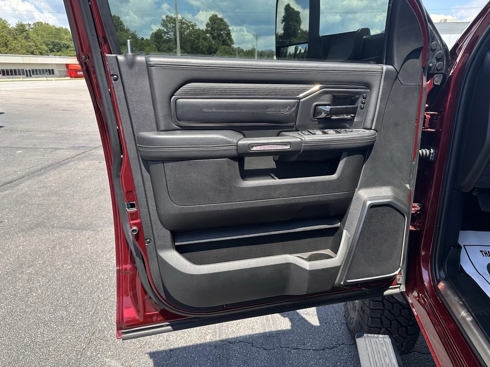 2022 Ram 3500 - Image 9 of 12