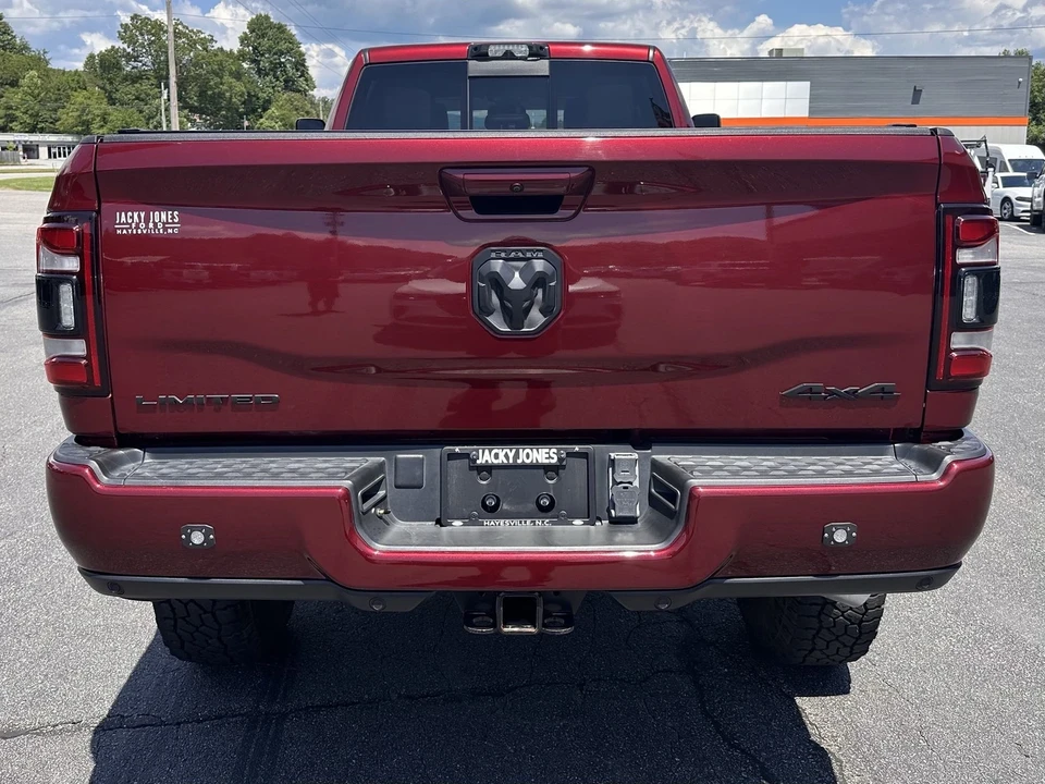 2022 Ram 3500 - Image 7 of 12