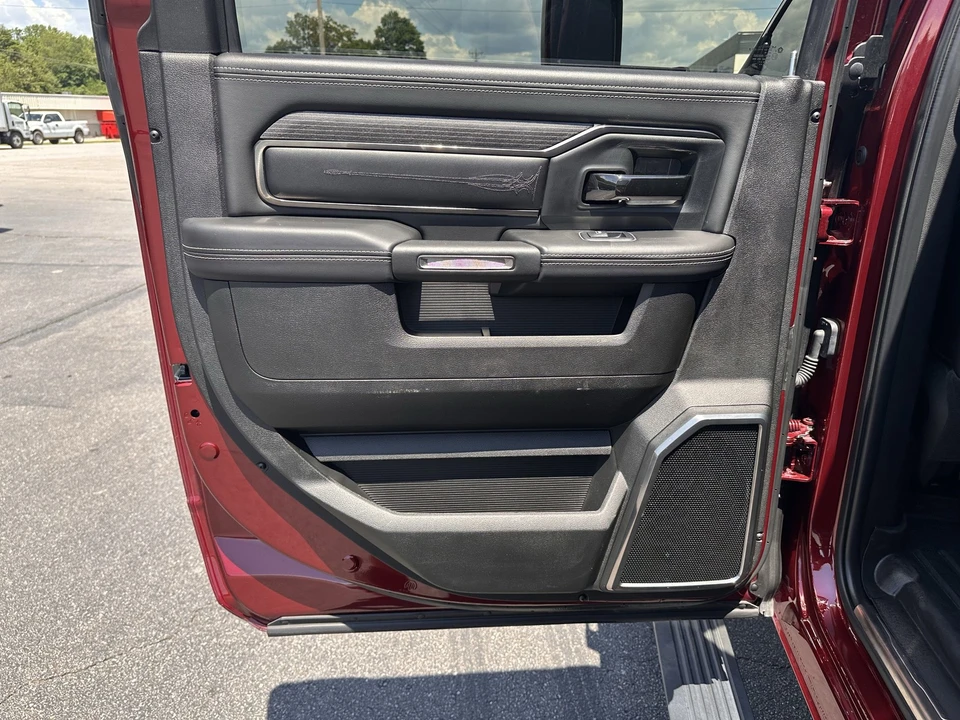 2022 Ram 3500 - Image 11 of 12