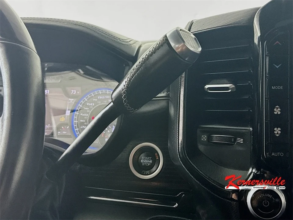 2022 Ram 3500 - Image 16 of 21